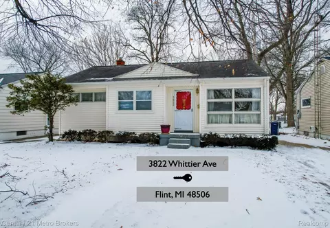 3822 Whittier Ave, Flint, MI 48506