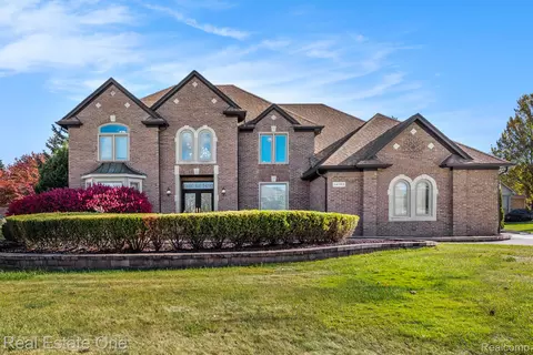 54782 Whitby Way, Shelby Township, MI 48316