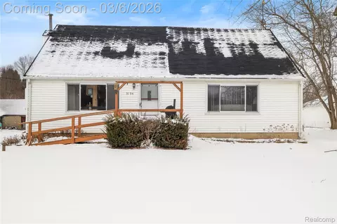 5194 Davison Rd, Elba, MI 48446