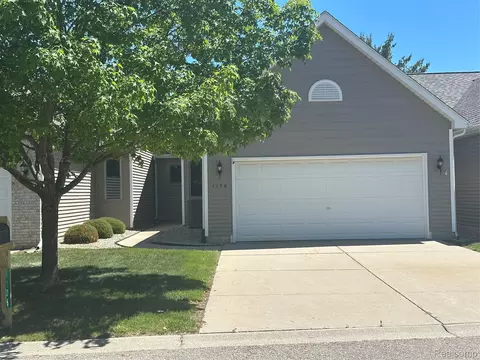 1136 Jenna Dr, Davison, MI 48423