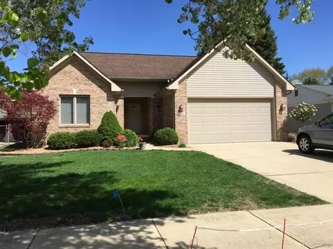 14144 Fairway St, Livonia, MI 48154