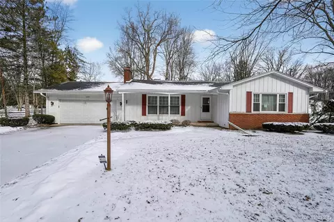 4021 Triwood Rd, Bridgeport, MI 48722