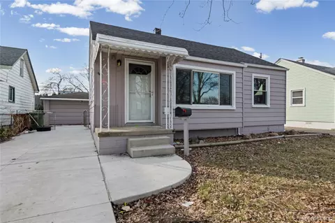 14940 Irene St, Southgate, MI 48195