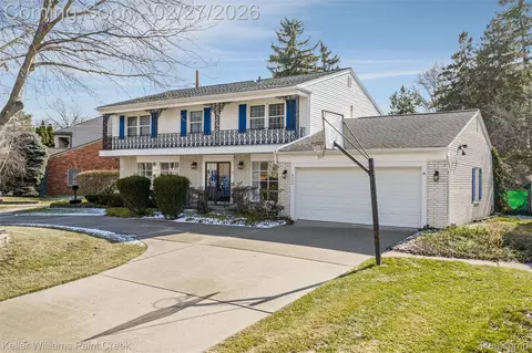 4732 Barcroft Way, Sterling Heights, MI 48310
