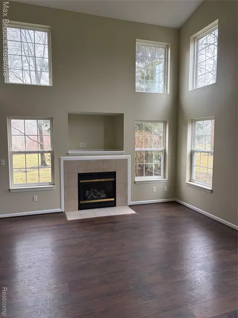 302 N N Vis, Auburn Hills, MI 48326