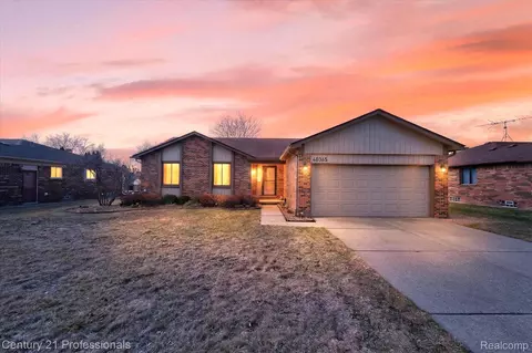 40365 La Grange Dr, Sterling Heights, MI 48313