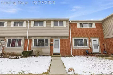 28927 Manchester St, Westland, MI 48185