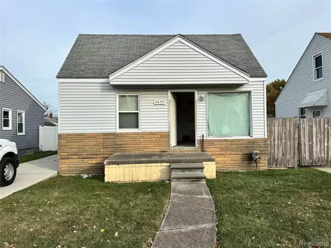 3577 22nd St, Wyandotte, MI 48192