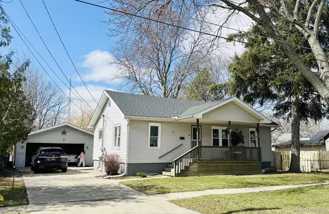 511 Garland St, Davison, MI 48423