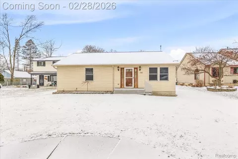 795 N Parent St, Westland, MI 48185