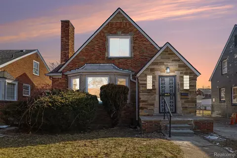 18428 Snowden St, Detroit, MI 48235