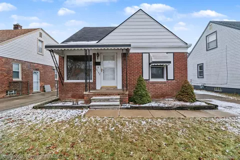 3157 Dallas St, Dearborn, MI 48124