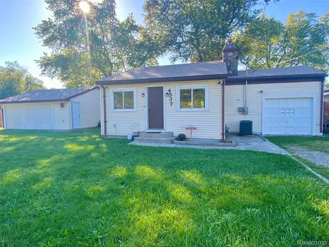 4537 Dewey Rd, Newport, MI 48166