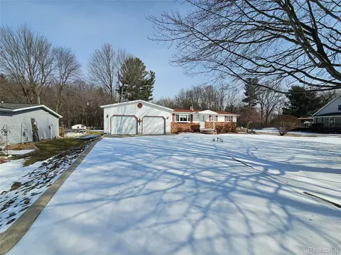 9166 Millington Rd, Arbela, MI 48768