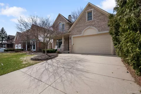347 N Alice Ave, Rochester, MI 48307