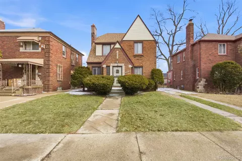 17206 Snowden St, Detroit, MI 48235