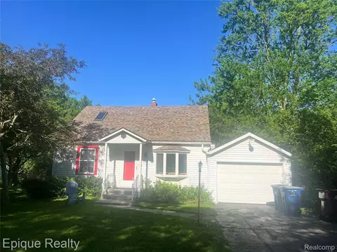 2468 Fernwood, Ann Arbor, MI 48104