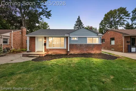 2038 Detroit St, Dearborn, MI 48124