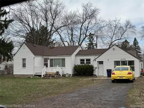 6376 Lanman Dr, Waterford, MI 48329
