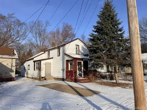 1711 Division St, Muskegon, MI 49441