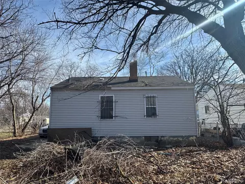 Exterior - 3001 Kellar Ave, Flint, MI 48504 photo 2 of 3