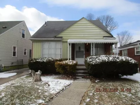 7633 Faust Ave, Detroit, MI 48228