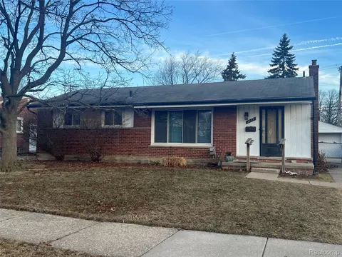 3039 Pearl Ave, Warren, MI 48091