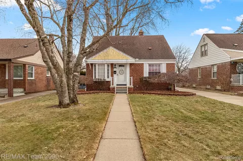 24513 Carlysle St, Dearborn, MI 48124