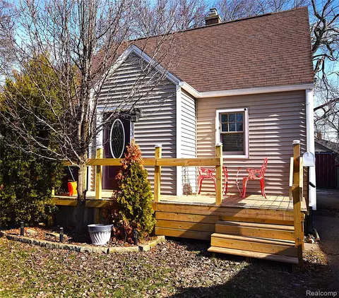 4133 Custer Ave, Flint, MI 48507
