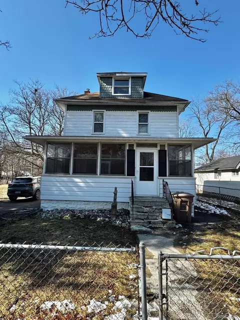 518 Howland Ave, Pontiac, MI 48341