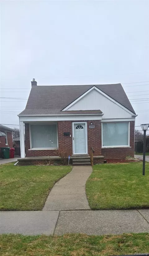 17076 Stricker Ave, Eastpointe, MI 48021