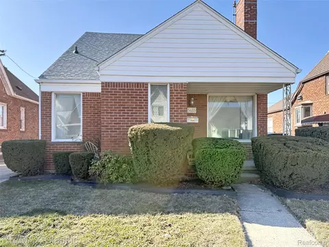 5485 Steadman St, Dearborn, MI 48126