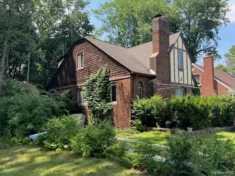 426 S Waverly St S, Dearborn, MI 48124