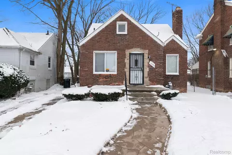 16709 Lindsay St, Detroit, MI 48235