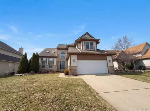5490 Scott Ct, Ypsilanti, MI 48197
