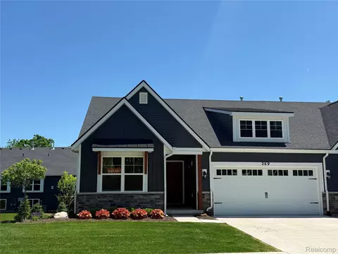 269 Canyon Creek Ct #51, Marion, MI 48843