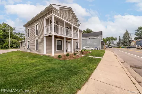 9509 Main St, Northfield, MI 48189