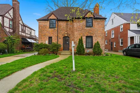 17566 Fairfield St, Detroit, MI 48221