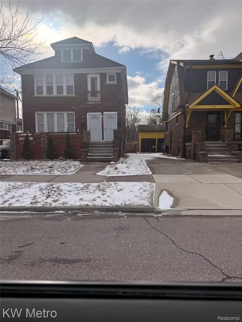 5527 Nottingham Rd, Detroit, MI 48224