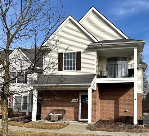 3148 Kneeland Cir, Howell, MI 48843