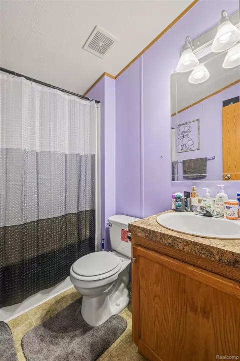 Bath - 2055 Cedar Cir, Vienna, MI 48420 photo 4 of 4