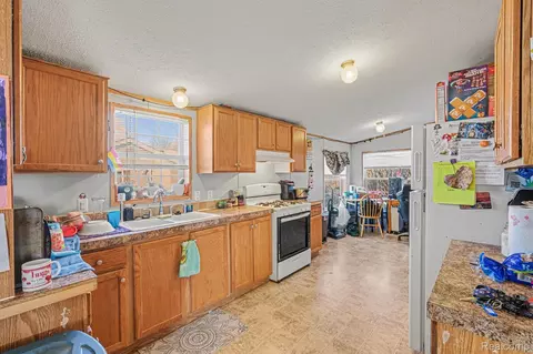 Kitchen - 2055 Cedar Cir, Vienna, MI 48420 photo 1 of 2