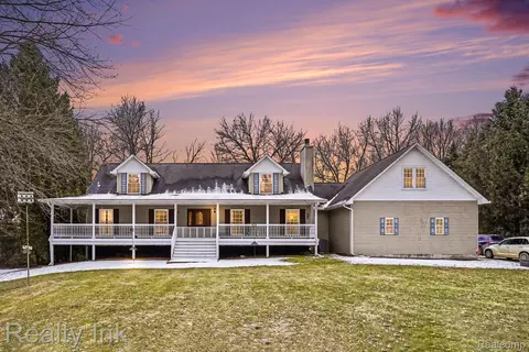 11661 Shaffer Rd, Springfield, MI 48350