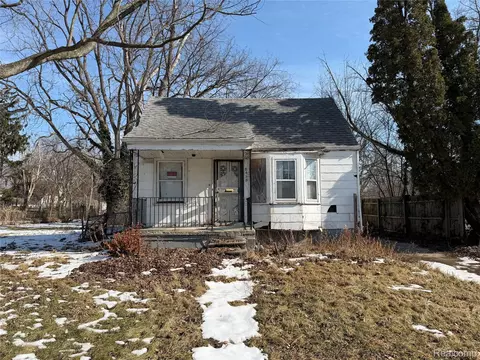 8418 Brace St, Detroit, MI 48228