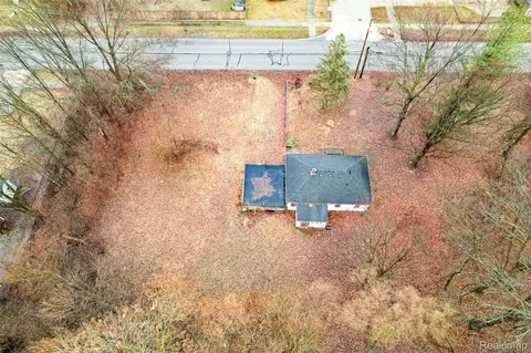 816 S Schuman St, Westland, MI 48186