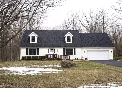 3391 Shimmons Rd, Auburn Hills, MI 48326