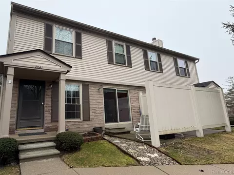 3041 High Pointe Ridge Rd, Orion, MI 48359