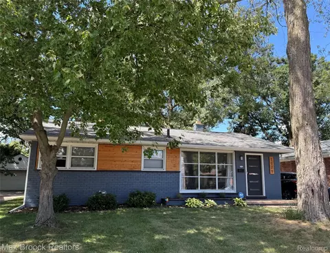 1029 Symes Ct, Royal Oak, MI 48067