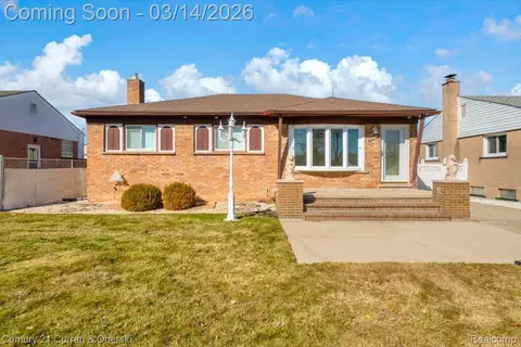 32624 Avondale St, Westland, MI 48186
