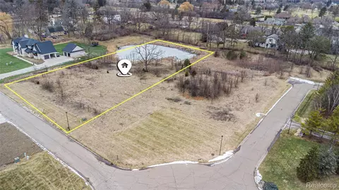 Unit 20 Fairway Trail, Grand Blanc, MI 48439